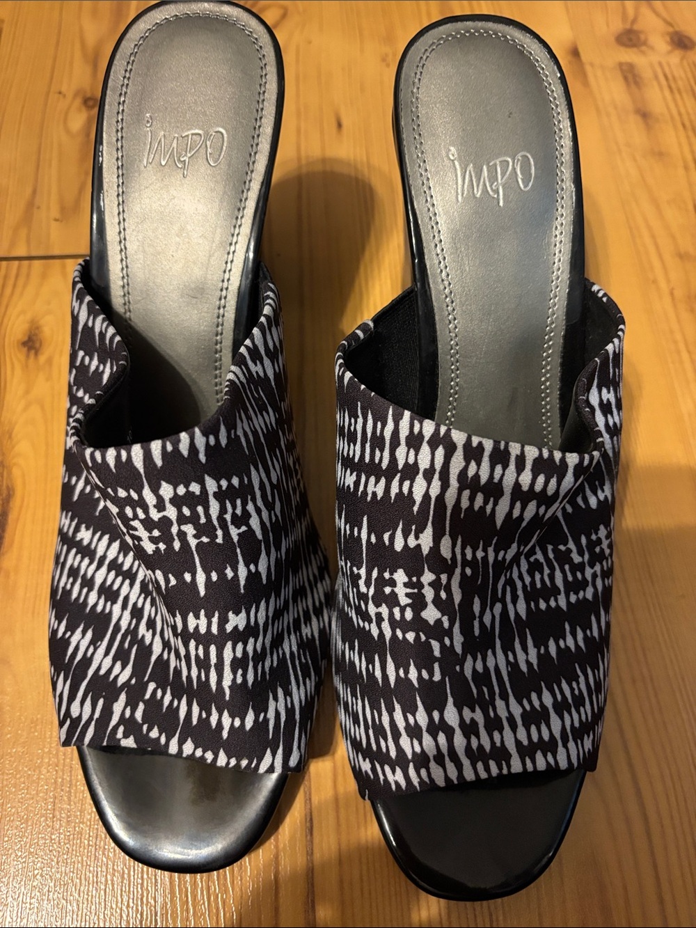 Impo Black & White Patterned Slip-On Mules